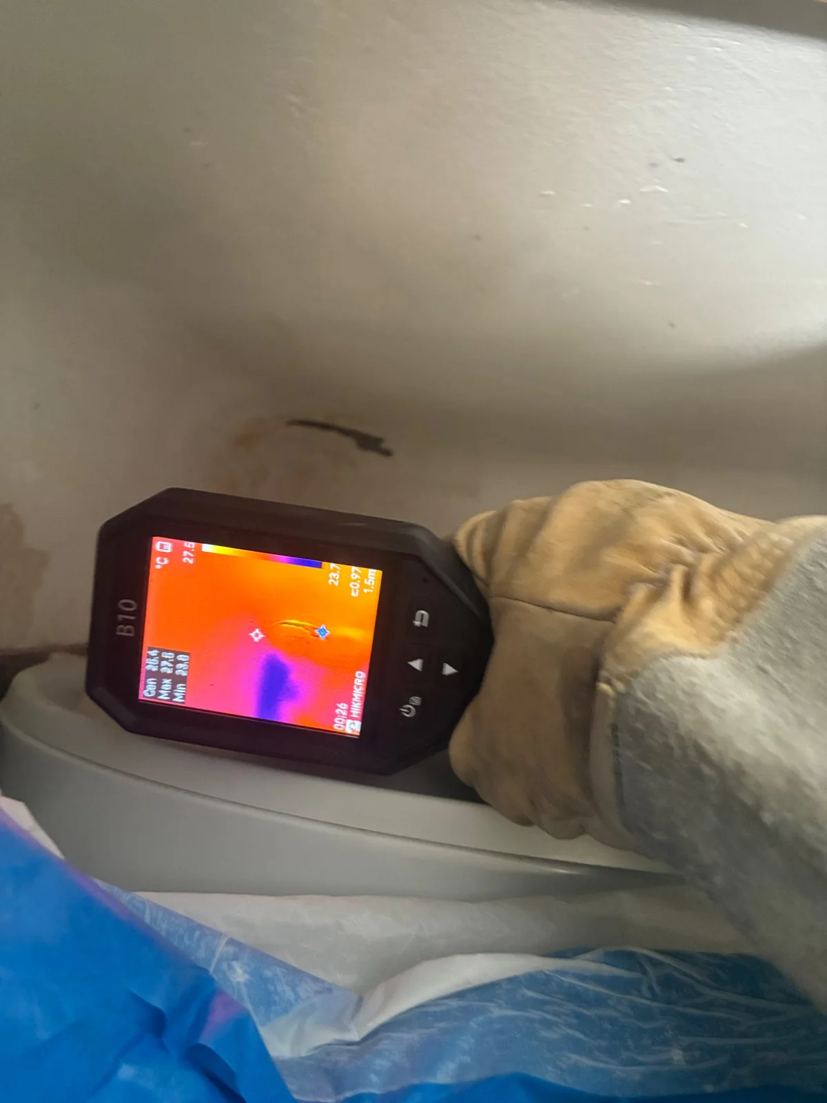 J’utilise la caméra thermique comme aide à l’inspection lorsque la situation s’y prête.